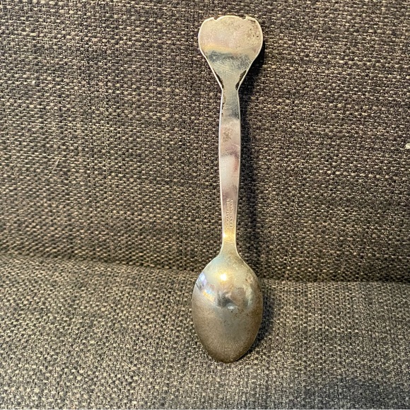 VTG 1950s NYC UNITED NATIONS 4" Silverplate SOUVENIR SPOON TH MARTHINSEN NORWAY - Picture 4 of 6